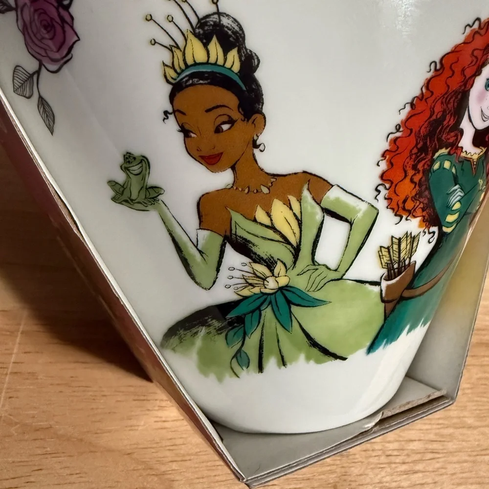 Disney Princess Floral Ramen Bowl with Chopsticks ceramic Tiana Belle Aurora
